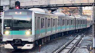【E233系1編成 NN出場回送(車体保全)】E233系2000番台マト1編成(トップナンバー)が回送電車として松戸駅2番線に到着停車するシーン(回9535M)2025.2.6