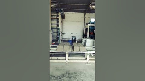 Smart Tech That Builds the Future #smartblockline #machine #concreteblocks