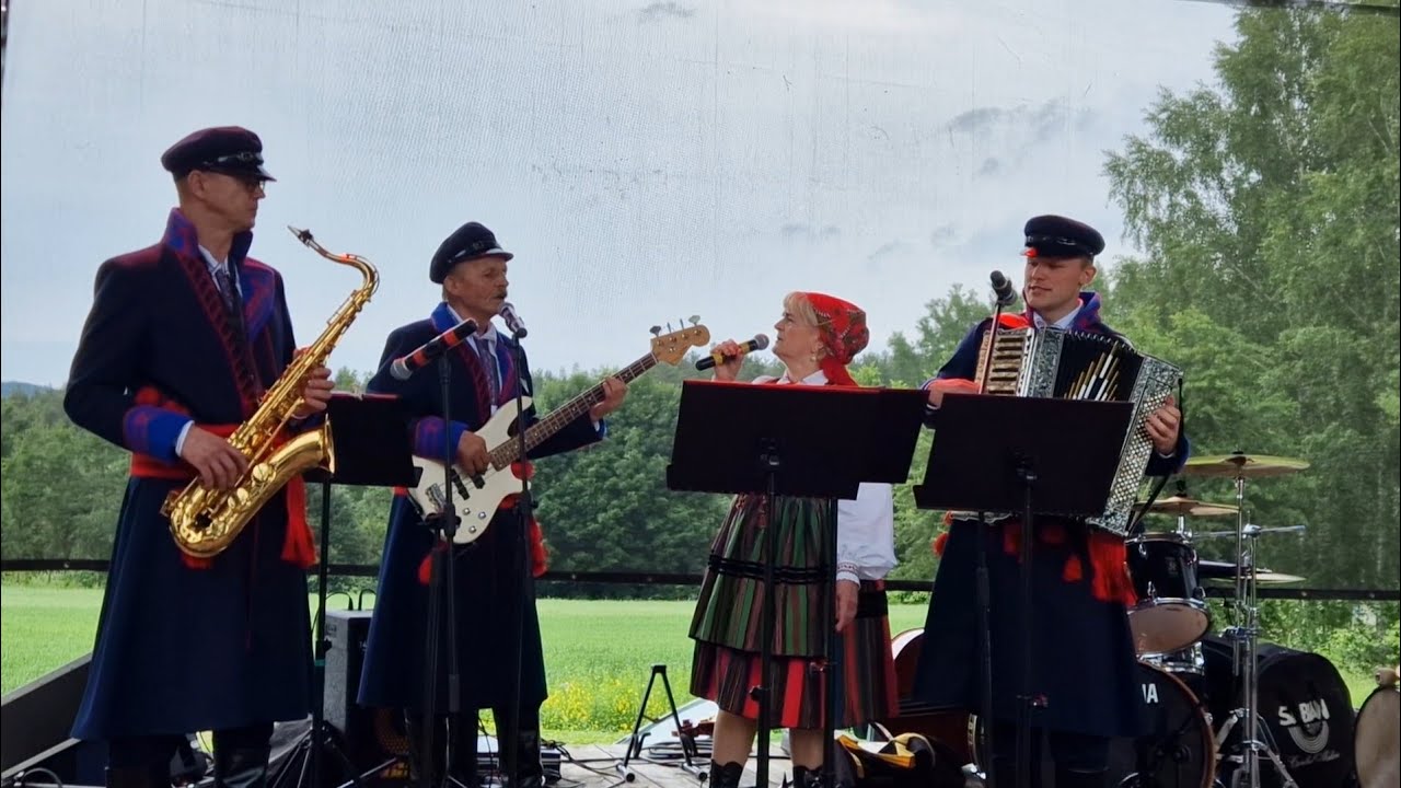 8 06 2025 Kapela Stąporkowska z Krysią - WIOSENNA NOC!