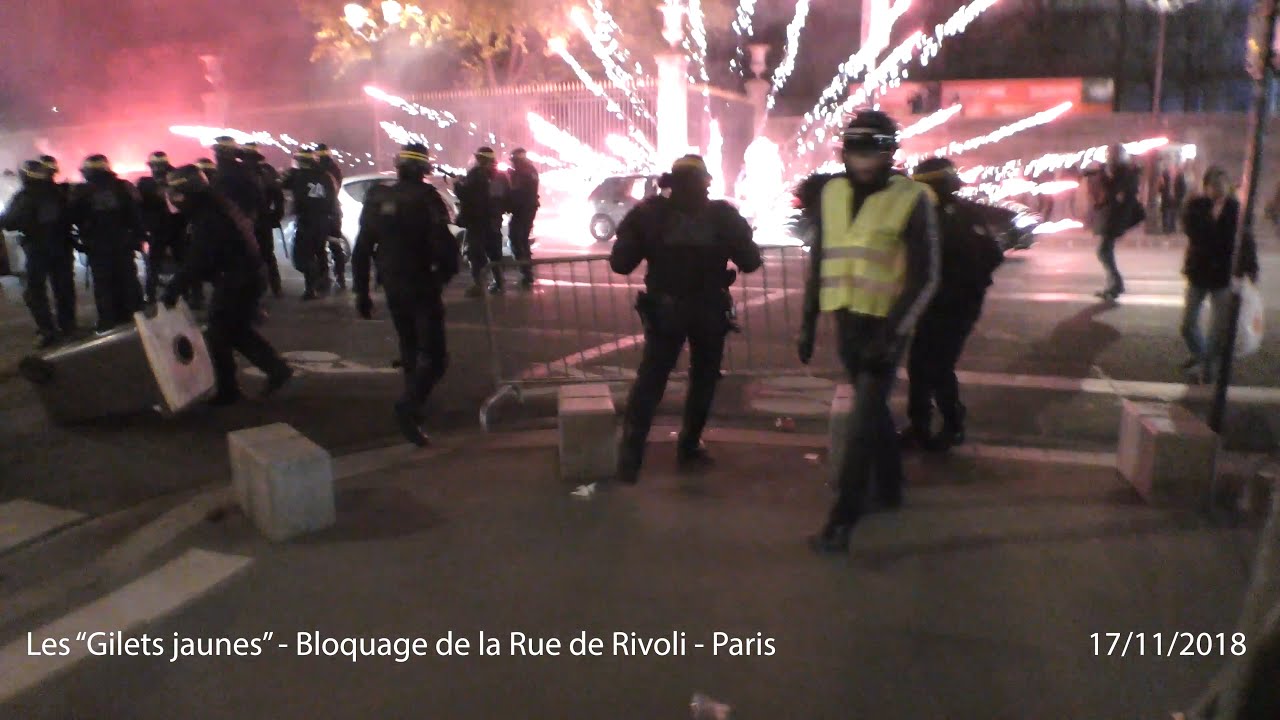Emeute Gilets Jaunes Paris Blocage Rue De Rivoli 171118