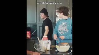 chris sneezing in the fridge help #nicksturniolo #mattsturniolo #chrissturniolo  #sturniolotripletse