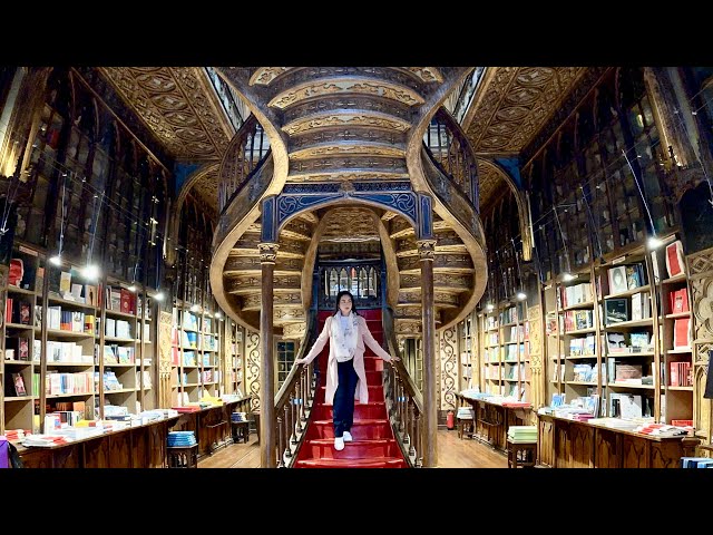 Livraria Lello : A most Beautiful Bookshop class=