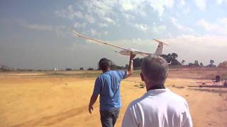 DG-1000 maiden flight failed