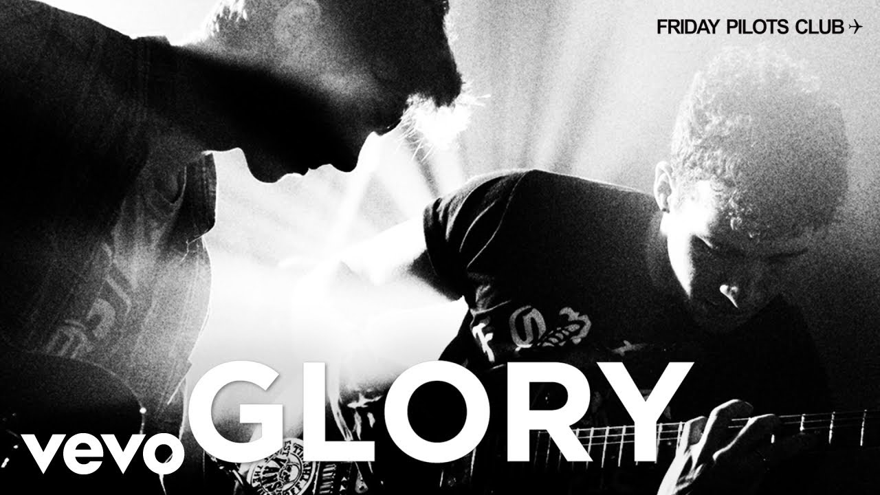 Глори клуб. Friday Pilots Club. Glory Club. Клуб «Glory Holl». Пилот пятница песня.