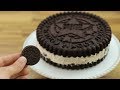 How to Make a Giant Oreo Cake