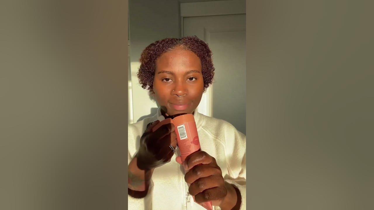 lizagirl-mua-uses-the-pattern-palo-santo-leave-in-conditioner-for-wash