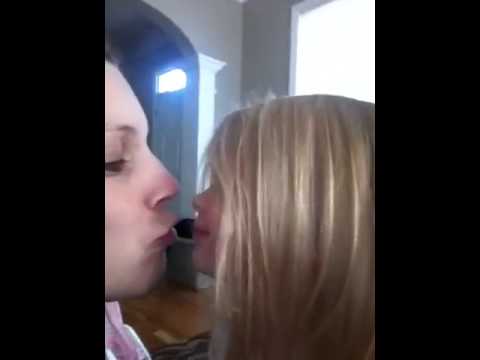 Kisses w mommy 