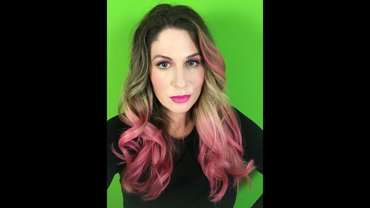 Lighting for your green screen in your VIPKid or other ESL classroom , flattering and natural.