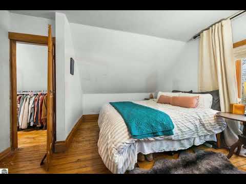 1030 Boyd Ave, Traverse City, MI home video tour