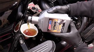 Engine Oil and Filter Change: Harley Davidson Milwaukee Eight, 