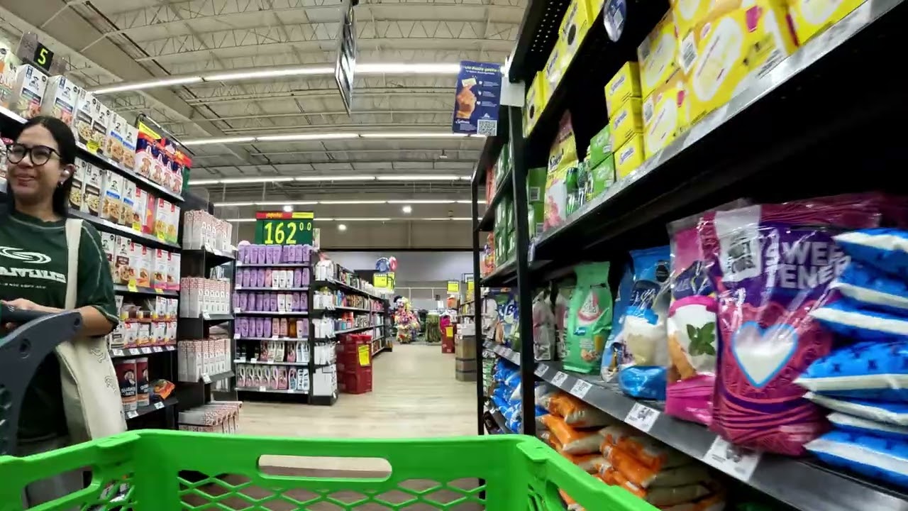 A Quick Trip to the Local Supermarket Cancún, México 2026   You Are There! Soriana Super La Luna