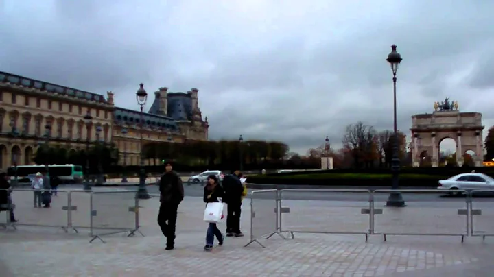 Paris-Louvre.mp4