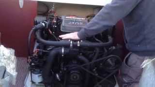 V8 Mercruiser 23’ Bertram