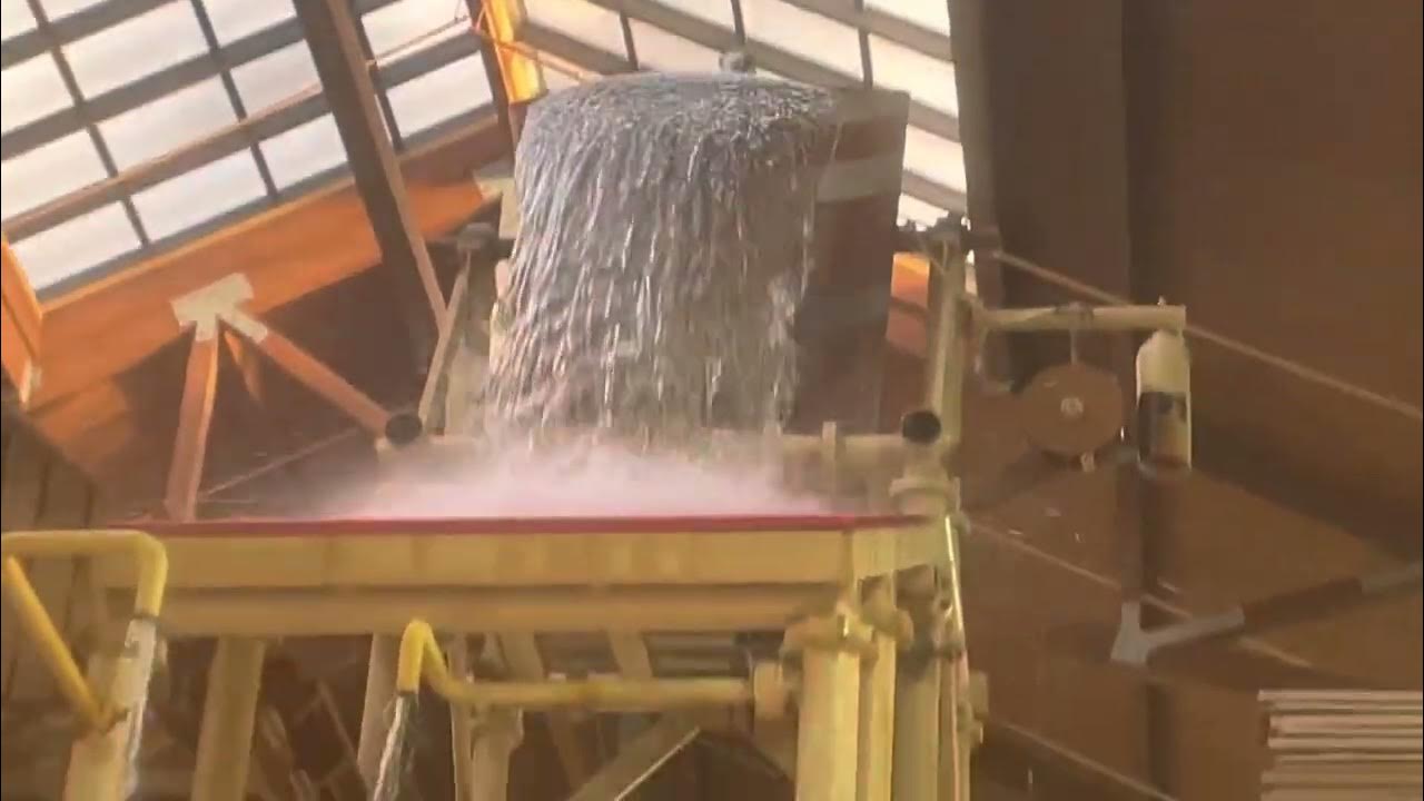 Tipping bucket at Great Wolf Lodge in Sandusky, Ohio YouTube