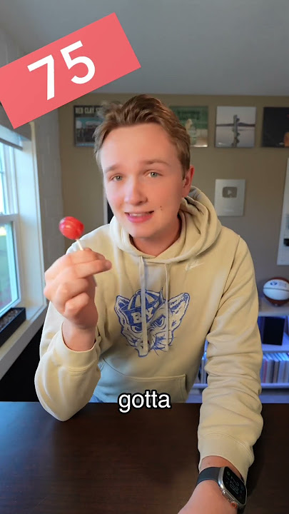 How many licks to the center of a tootsie pop?