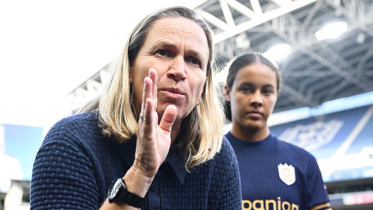 Press Conference: Laura Harvey on Ainsley McCammon's Development