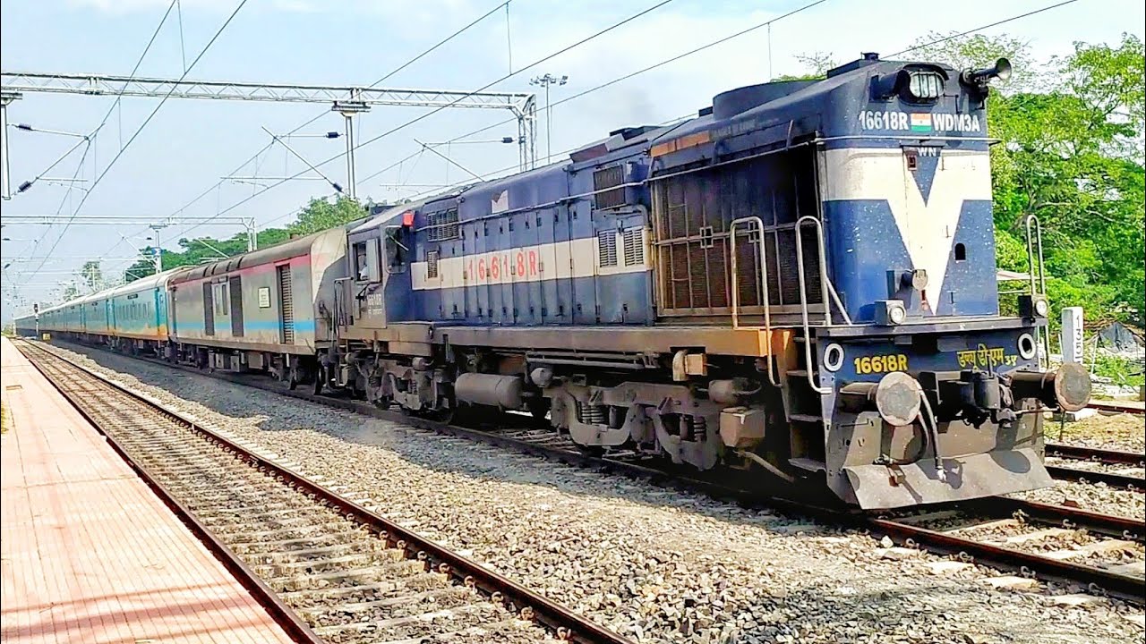 Alco hauled shiny LHB Humsafar Rake as Special Express | ER