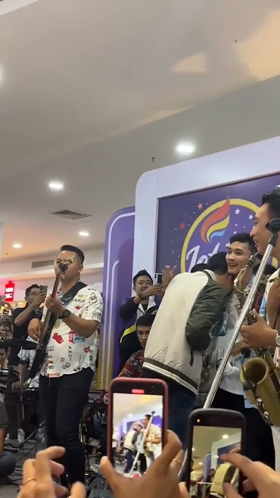 Gilga Sahid Nangis Live #gildcoustic #gilgasahid