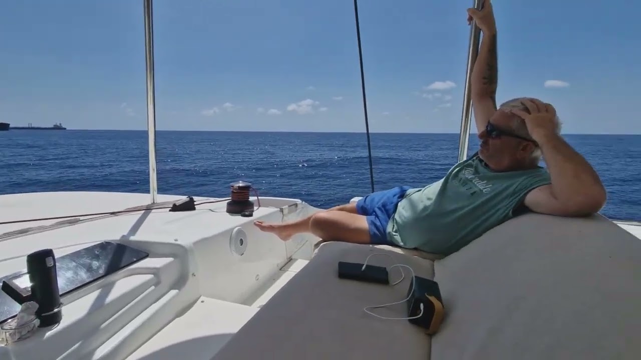 ⁣Sailing Sint Eustatius.