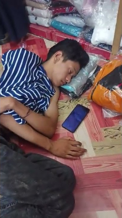 kasian abg nya capek kerja langsung tidur 😴💤