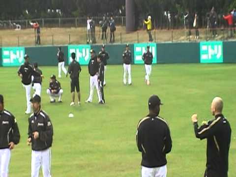 ２０１１年２月１日 日ハム選手全体練習前のランニング
