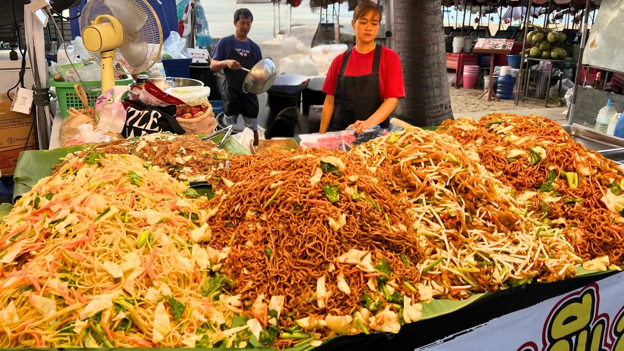Only $0.70! Asian Master Chef Cooking 5 Types of Fried Noodles Non Stop | Thai Street Food