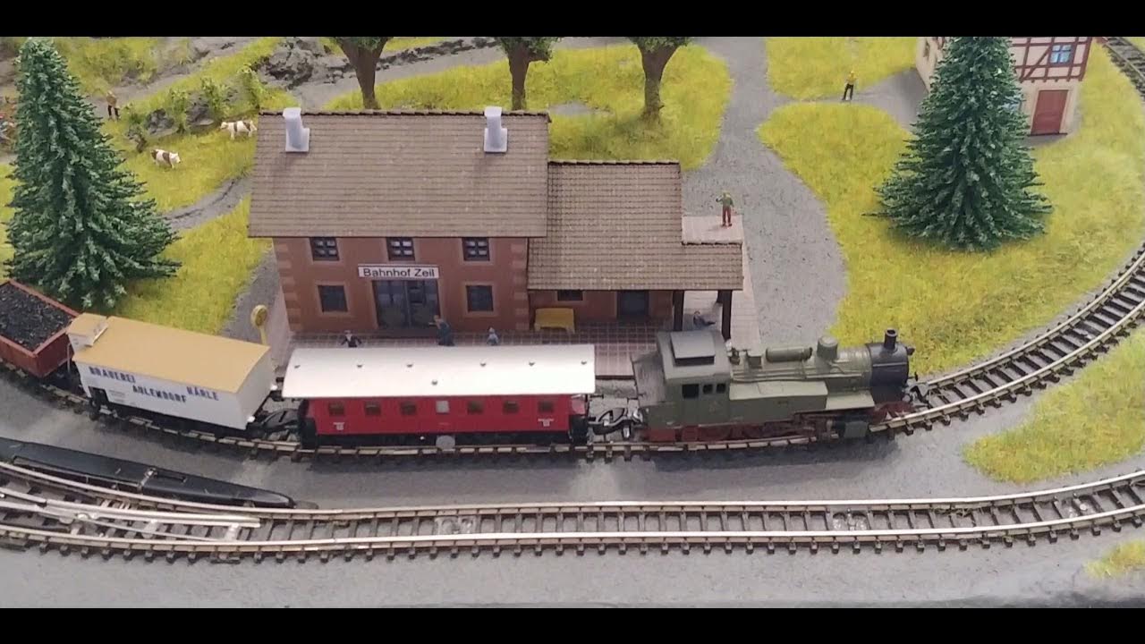 Noch 88313 Z Serfaus Briefcase Layout & Marklin 81390 Train Set test