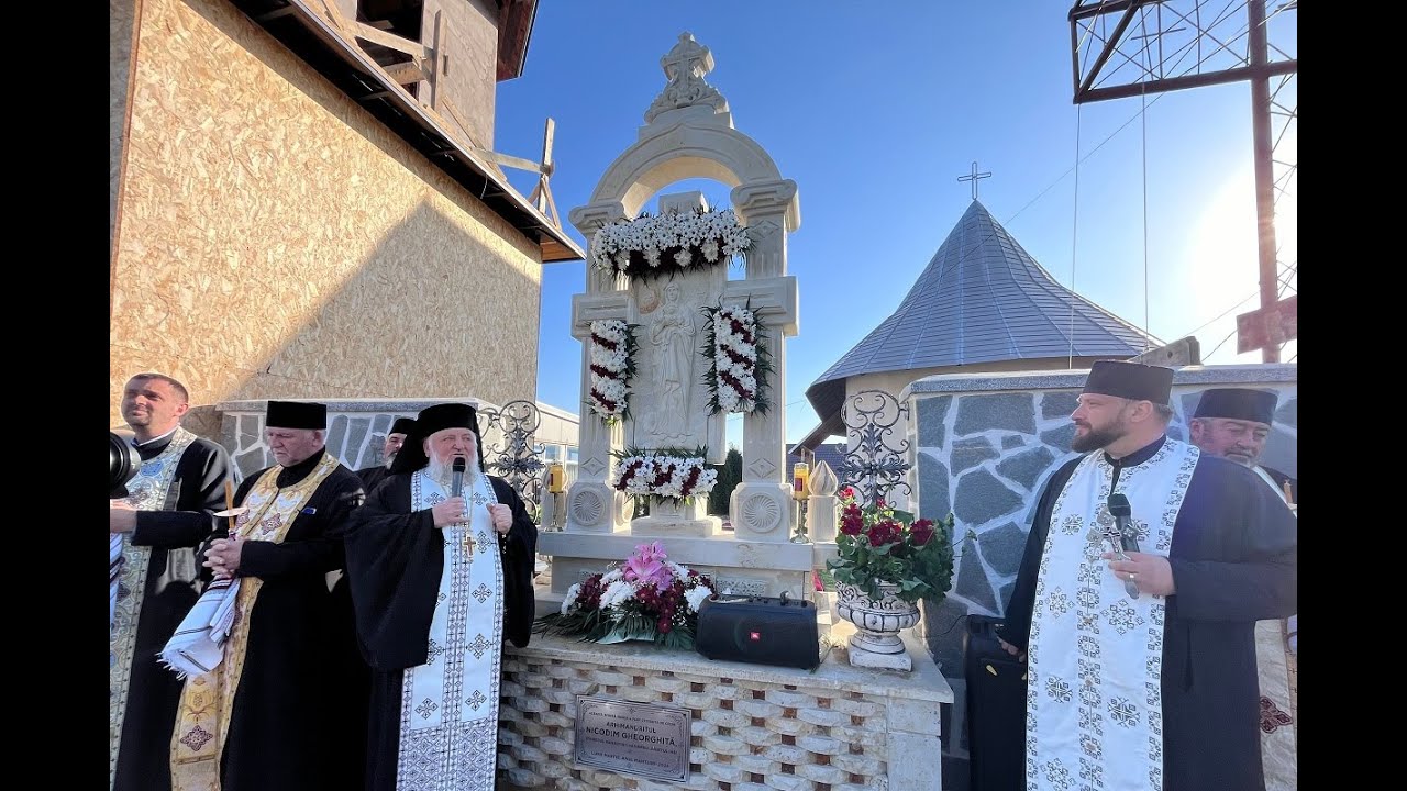 Troiță în dar pentru Parohia Brustureț-Mironeasa din partea arhimandritului Nicodim Gheorghiţă