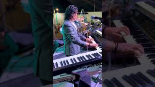 El chico vacilón - OMAR VILLANUEVA “Dedos de seda “