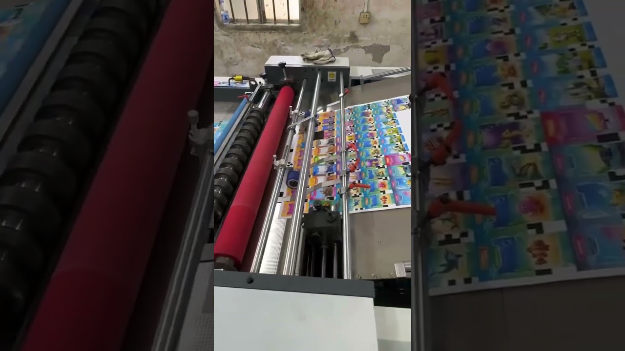 Automatic card sorting and cutting machine