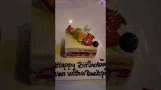 Chen surprised me with a birthday 🎂 cake 🍰 @nanwithabackpack