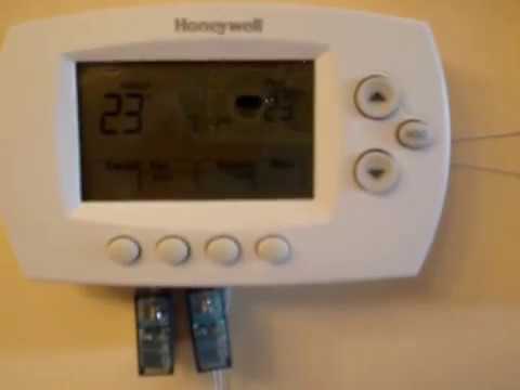 Bloquear En consecuencia tuyo Network configuration reset for a Wifi Honeywell RTH6580WF thermostat -  YouTube