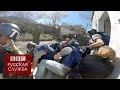 Журналисты Би-би-си попали под обстрел в Сирии