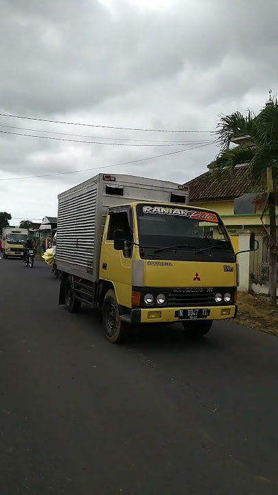Mobil ambulans membawa mayat orang mati bikin sakit kepala