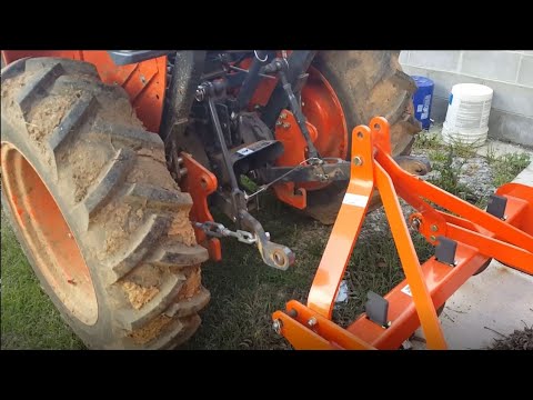 Video Kubota L2501 3 point implement hook-up (non-pto) - youtube