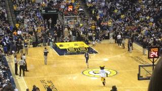 Indiana Pacers halftime trampoline dunk show