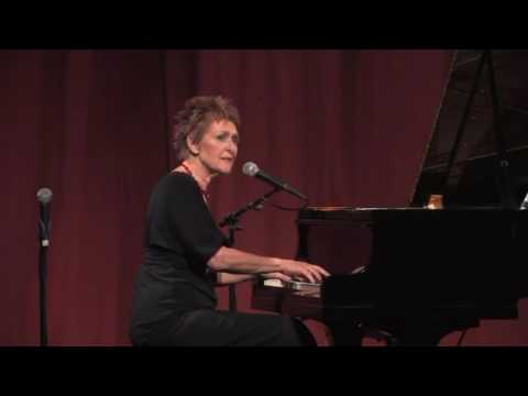 Sandi McMenamin: Hymne à l'amour