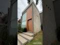 #casa com #piscinaprivativa, pé direito duplo no bairro mais verde de #itajai #mercadoimobiliario 🌳