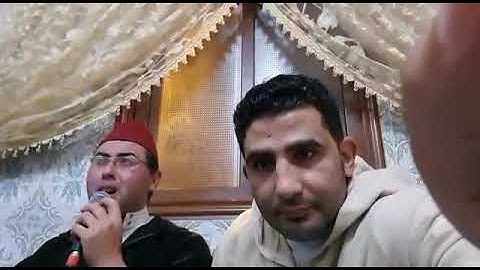 القارئ والمنشد محمد أمين شهيد في وصلة إنشادية