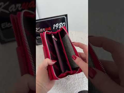 Гаманець жіночий  Karya на магниті з великим кард-холдером натуральна шкіра червоний рептилія (1119-019), видео 1
