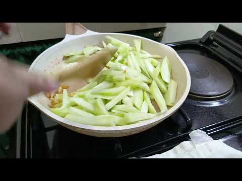 COOKING MEATLESS /GINISANG SAYOTE/AFFORDABLE #simpolcooking #lutongbahay