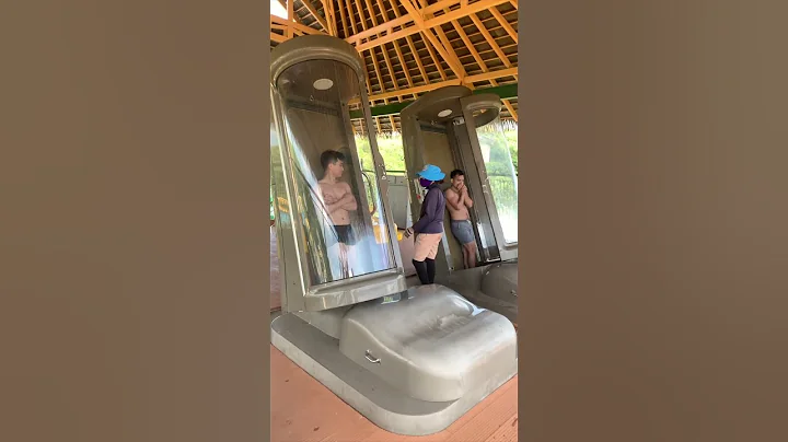 Chơi trò cảm giác mạnh tại công viên nước Hòn Thơm Phú Quốc