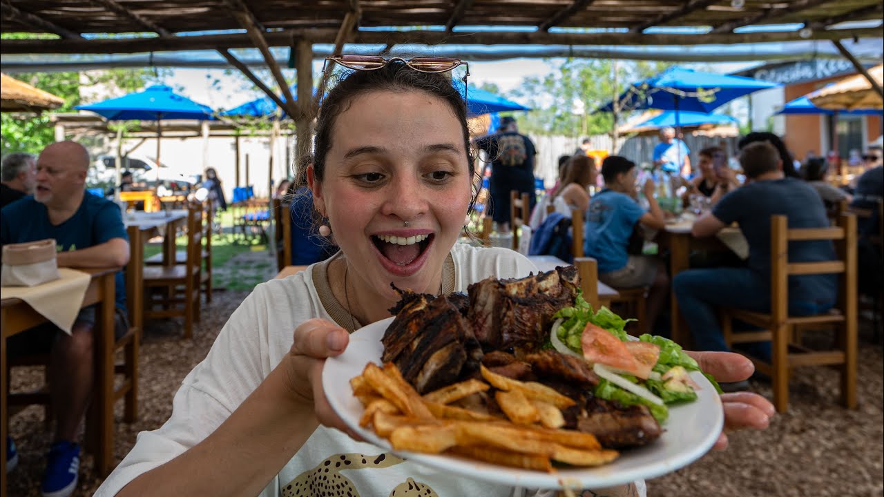 NO PUEDO PARAR DE COMER EN ESTE PUEBLO RURAL | Carlos Keen, Provincia de Buenos Aires