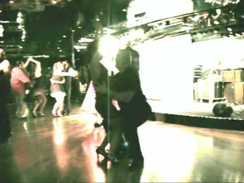 Social Merengue dance example by Michael Thomas & Vivian Ye 2009