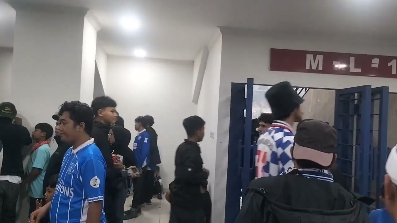 @landchanel25 1933 vs BIAK WILUJENG SUMPING💙💙