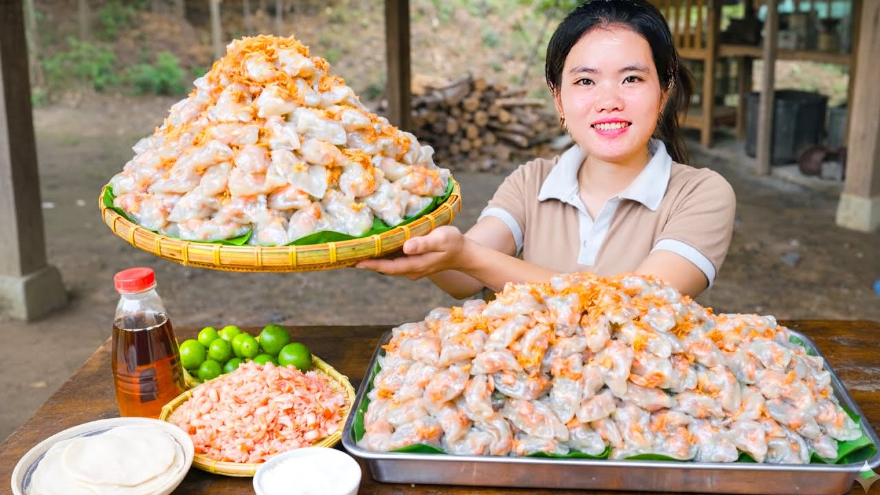Traditional Recipe: How to Make Vietnamese Clear Shrimp and Pork Dumplings to Sell at Market