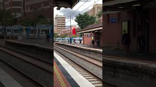 918M arriving Glenferrie