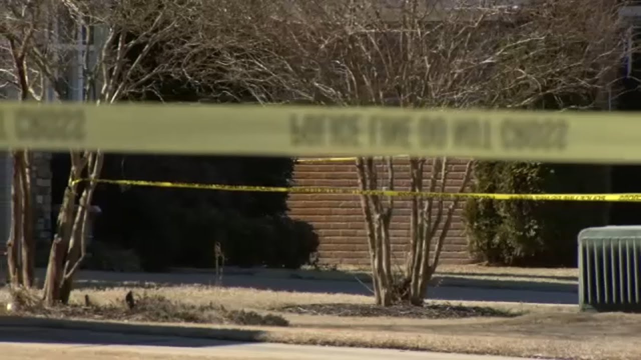 Woman, two juveniles killed in stabbing at house in Fayetteville - YouTube