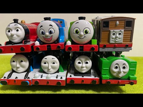 プラレールトーマスと仲間たちに電池交換して元気にするよ
