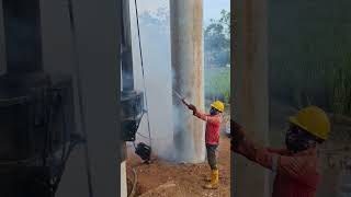 Spray piston ring lubricant using oil